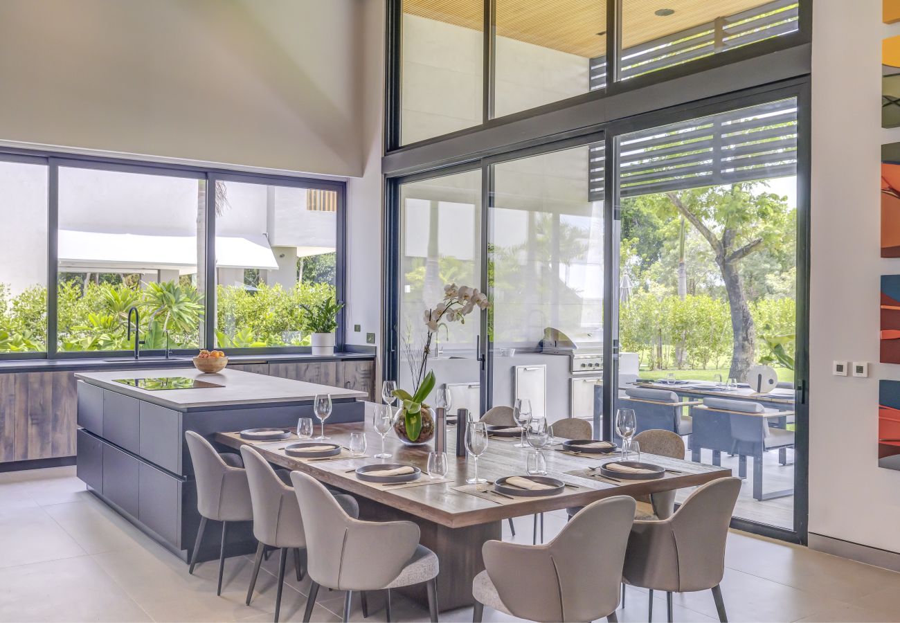 Villa en Punta Cana - Hacienda B14 - Stylish Modern Golf Villa 