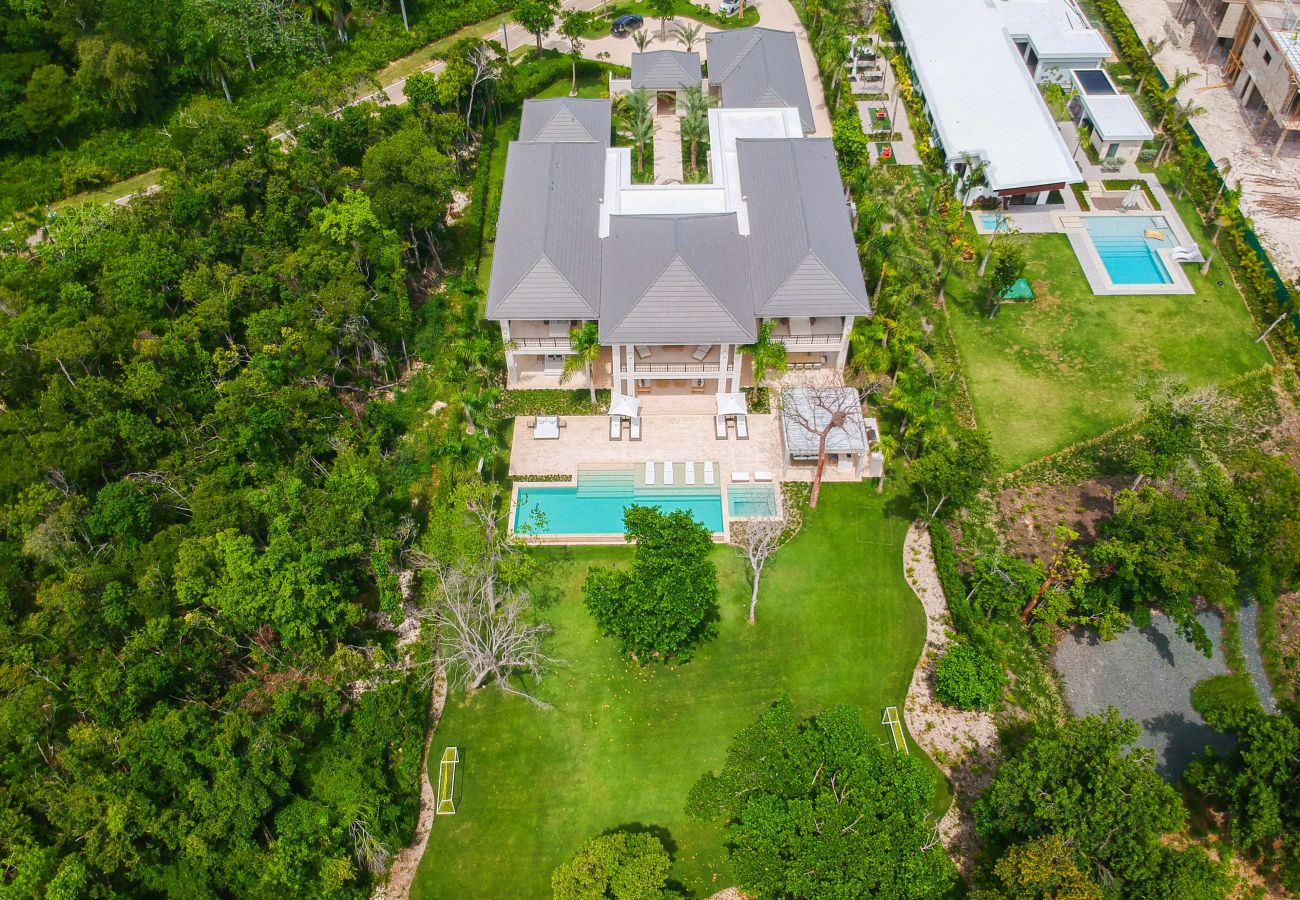 Villa en Punta Cana - Villa Hacienda A31 Golf Front  Evergreen Gardens Villa