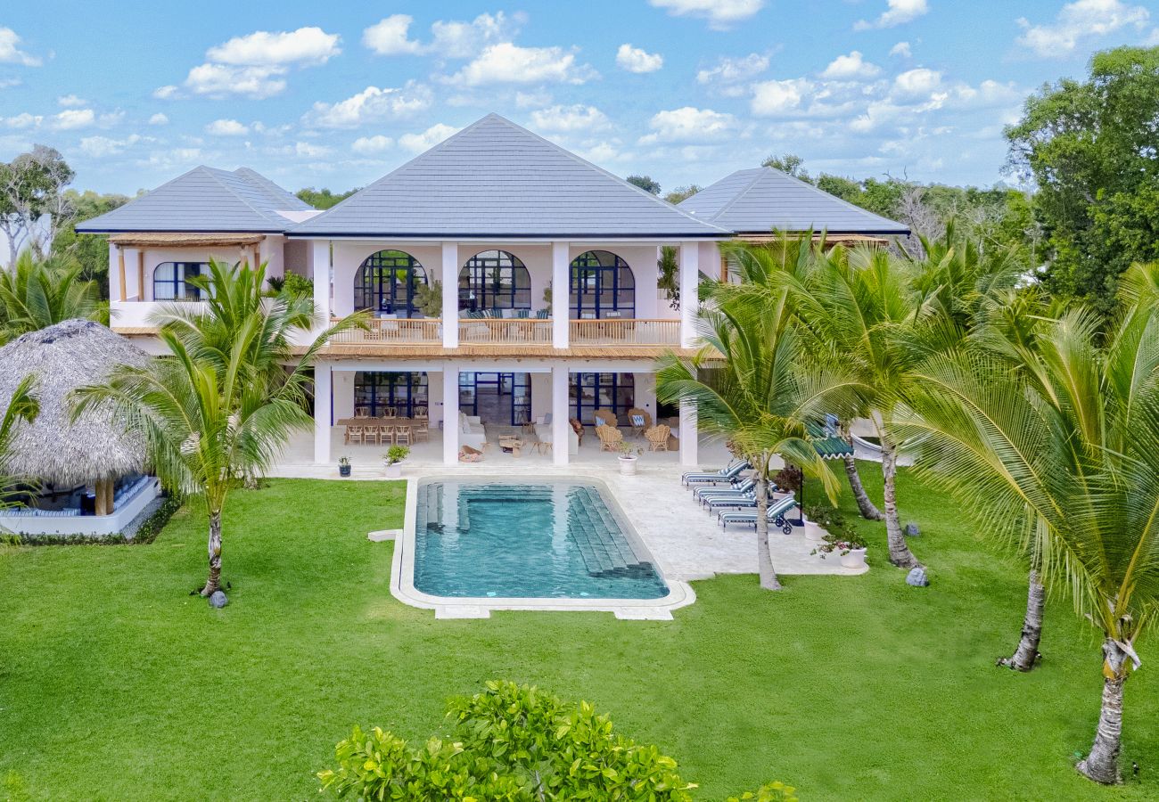 Villa en Punta Cana - Villa Hacienda La Paloma  - Luxurious Tropical  Retreat  