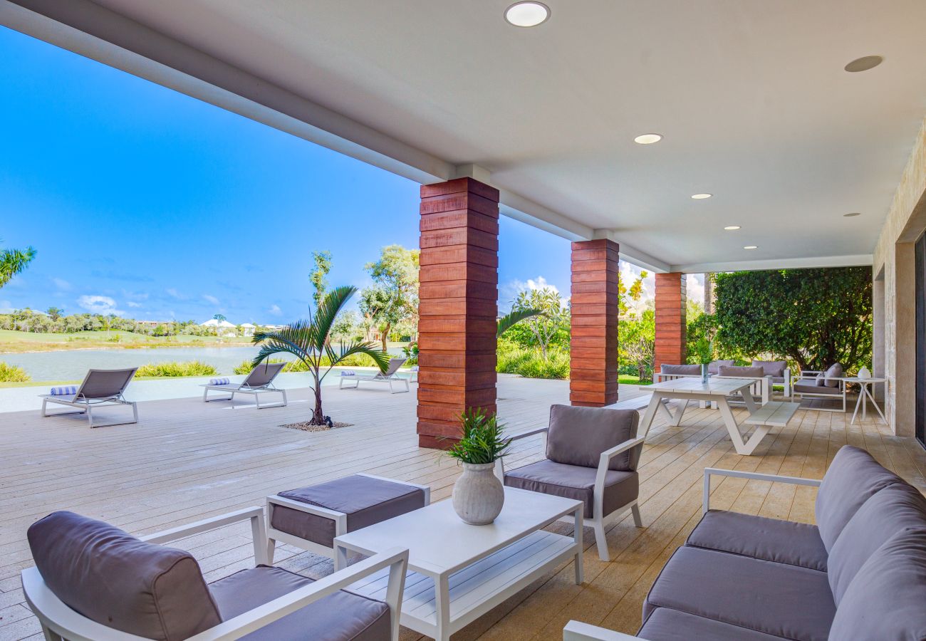 Villa en Punta Cana - Villa Hacienda A39 - Lakefront With Golf View 