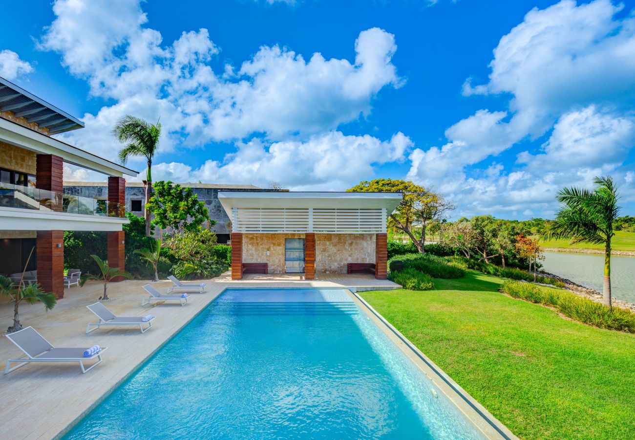Villa en Punta Cana - Villa Hacienda A39 - Lakefront With Golf View 