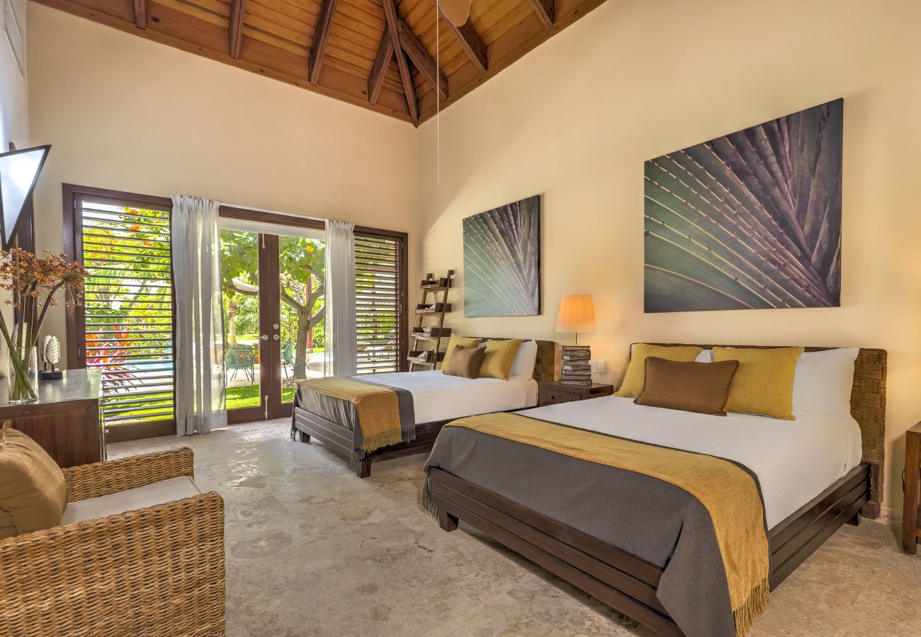 Villa en Punta Cana - Villa Caballet - A tropical Oasis With Golf Course Views 