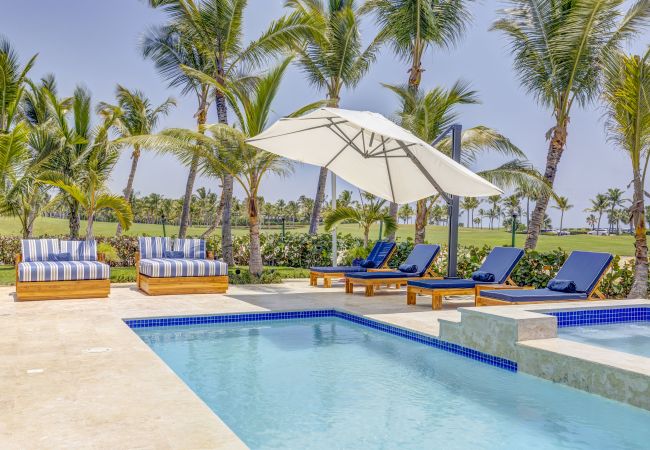 Villa en Punta Cana - La Cana H9, Exquisite Villa With Golf View 