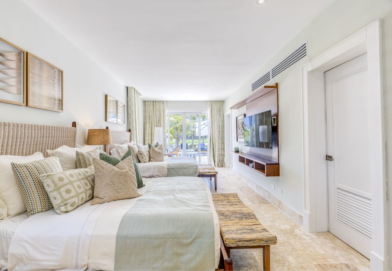 Villa en Punta Cana - La Cana H9, Exquisite Villa With Golf View 