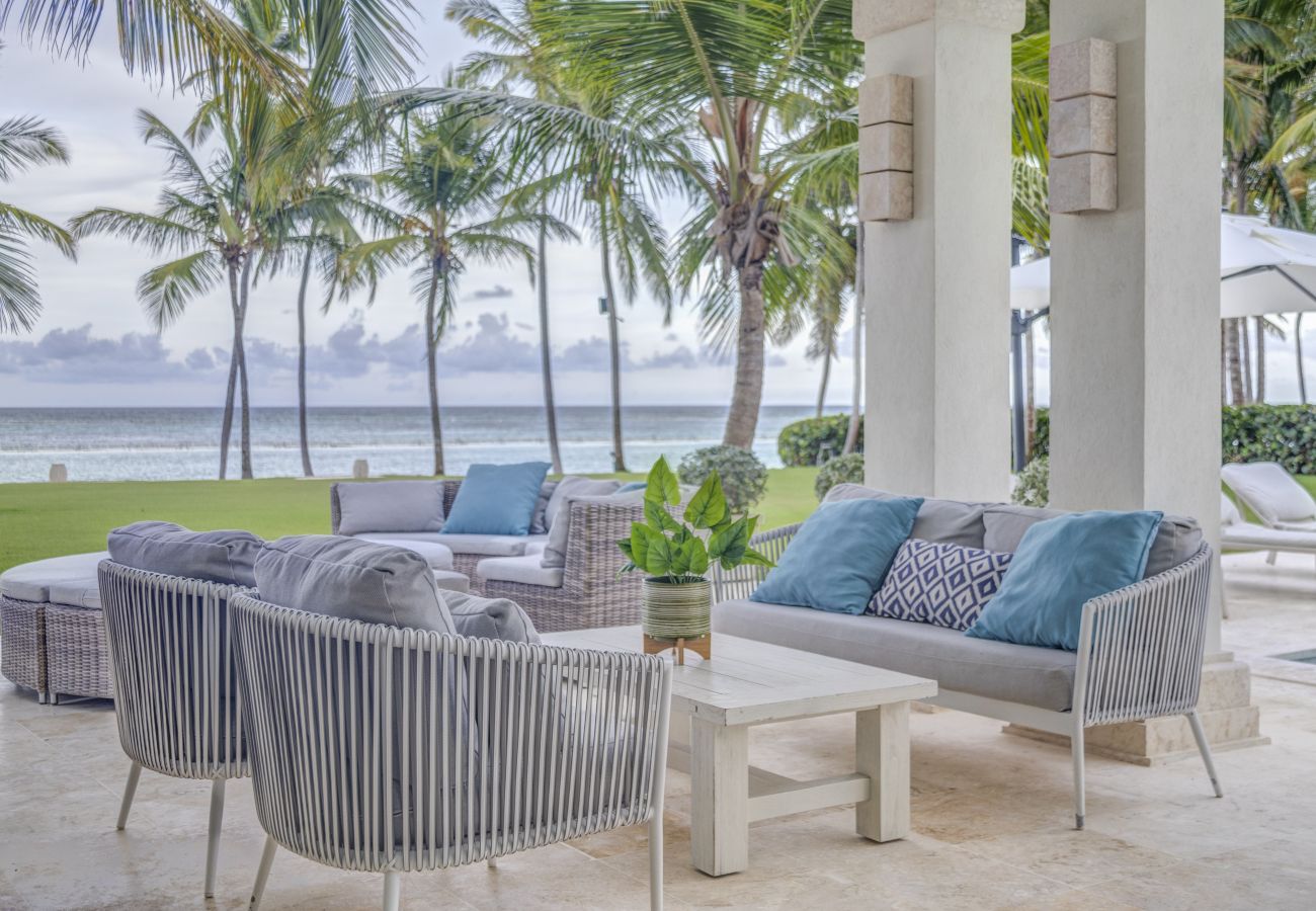 Villa en Punta Cana - Serena 4 - Beachfront Timeless Elegance 