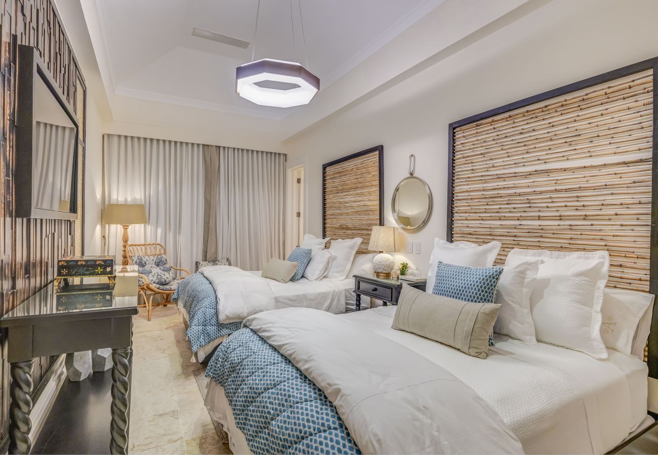 Villa en Punta Cana - Serena 4 - Beachfront Timeless Elegance 