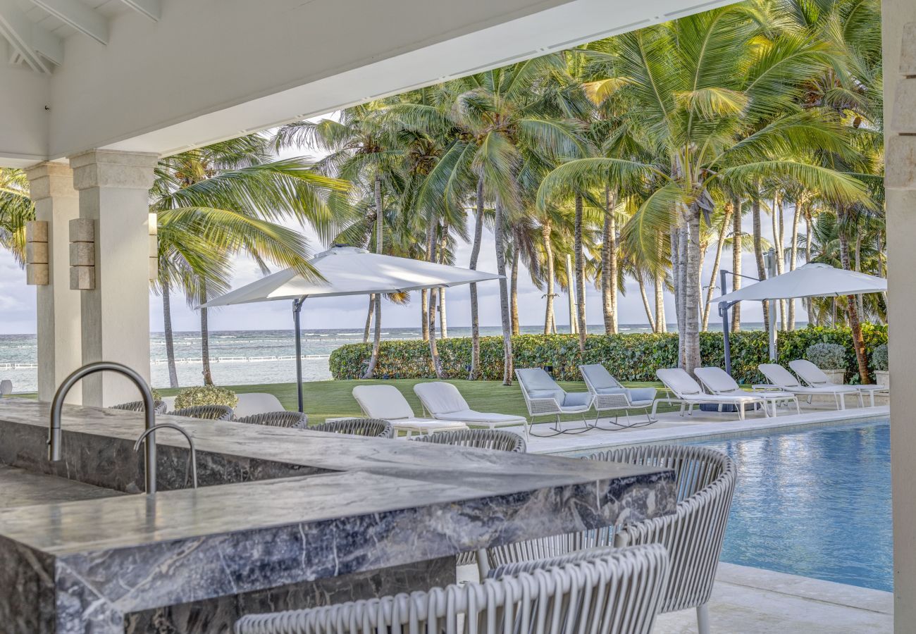 Villa en Punta Cana - Serena 4 - Beachfront Timeless Elegance 