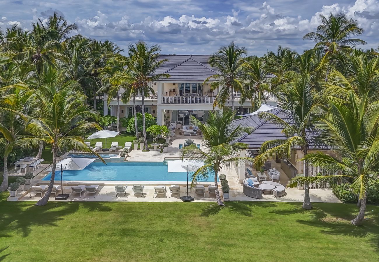 Villa en Punta Cana - Serena 4 - Beachfront Timeless Elegance 