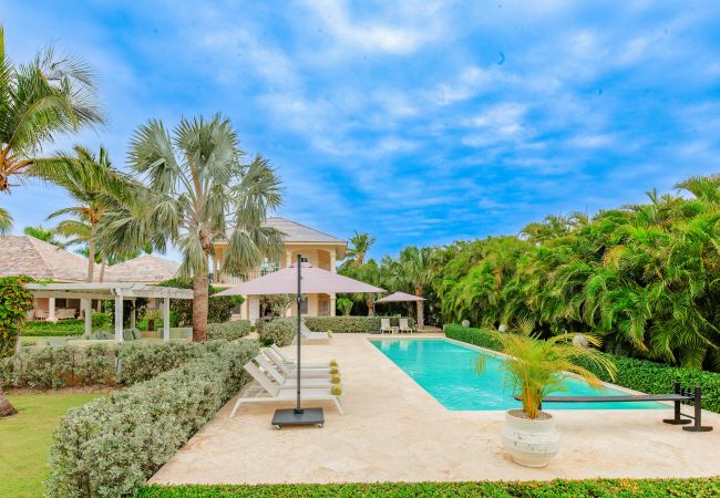 Villa en Punta Cana - Villa Atalaya - Large Garden & Golf View 