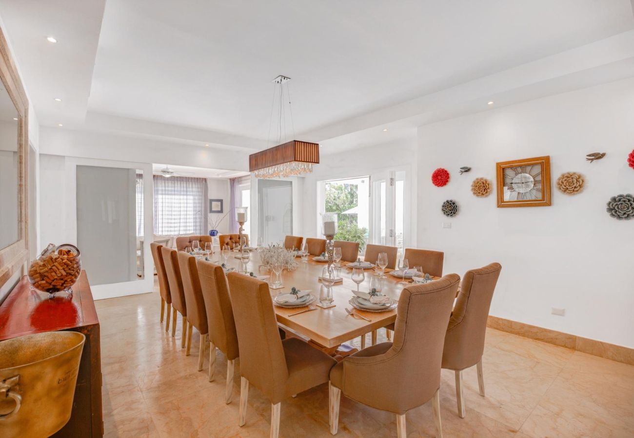 Villa en Punta Cana - Villa Good Vibes - Golf & Partial Ocean View 