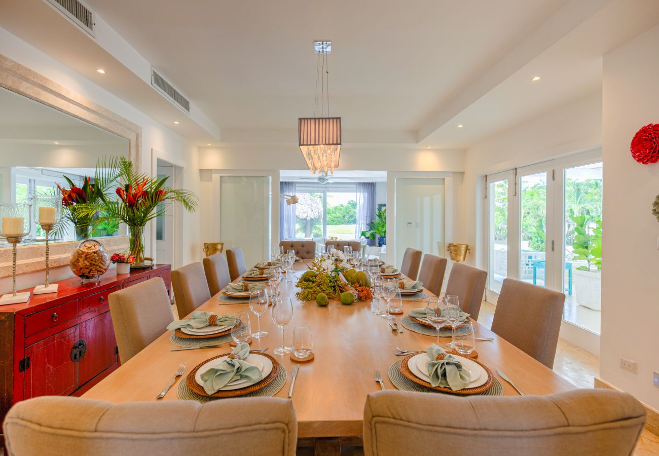 Villa en Punta Cana - Villa Good Vibes - Golf & Partial Ocean View 