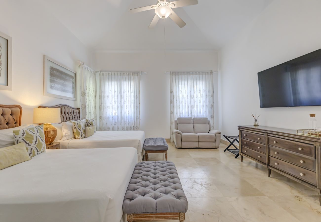 Villa en Punta Cana - Villa Good Vibes - Golf & Partial Ocean View 