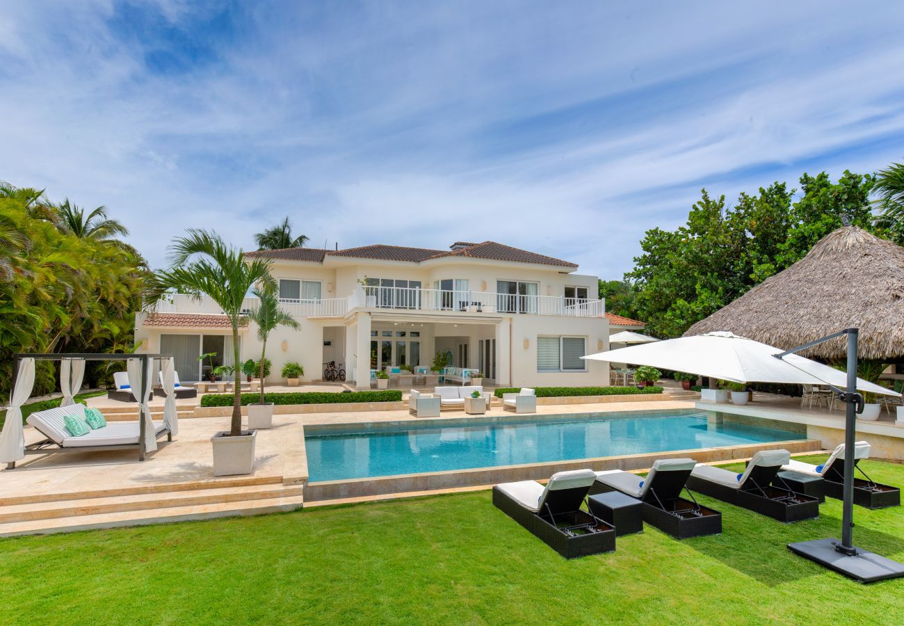 Villa en Punta Cana - Villa Good Vibes - Golf & Partial Ocean View 