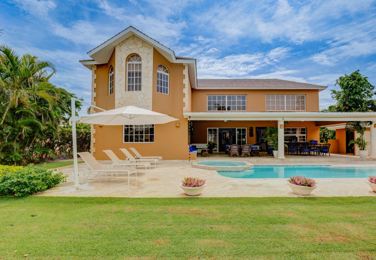 Villa en Punta Cana - Tortuga C33 - Exquisite Folf View Villa 