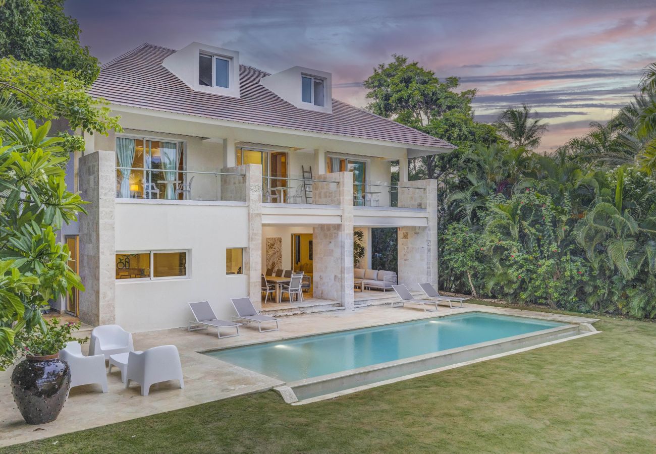 Villa en Punta Cana - Tortuga B19 - Beautiful Golf & Ocean View Villa 