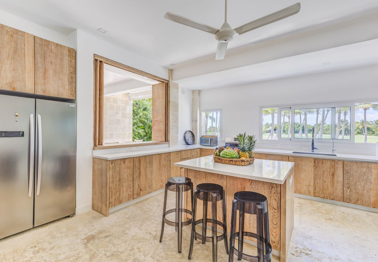 Villa en Punta Cana - Tortuga B19 - Beautiful Golf & Ocean View Villa 