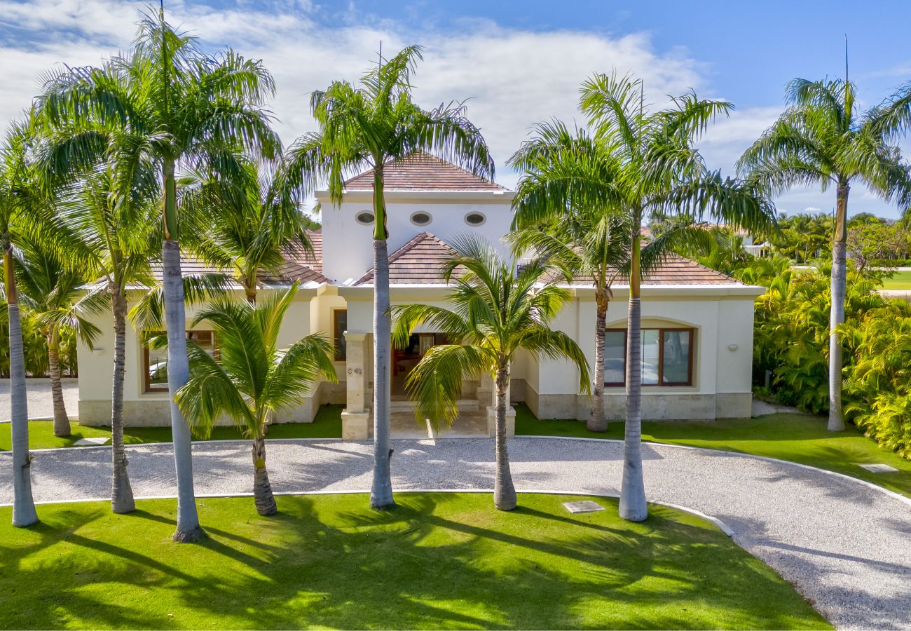 Villa en Punta Cana - Tortuga C41 - Colonial - Style Villa With Golf View