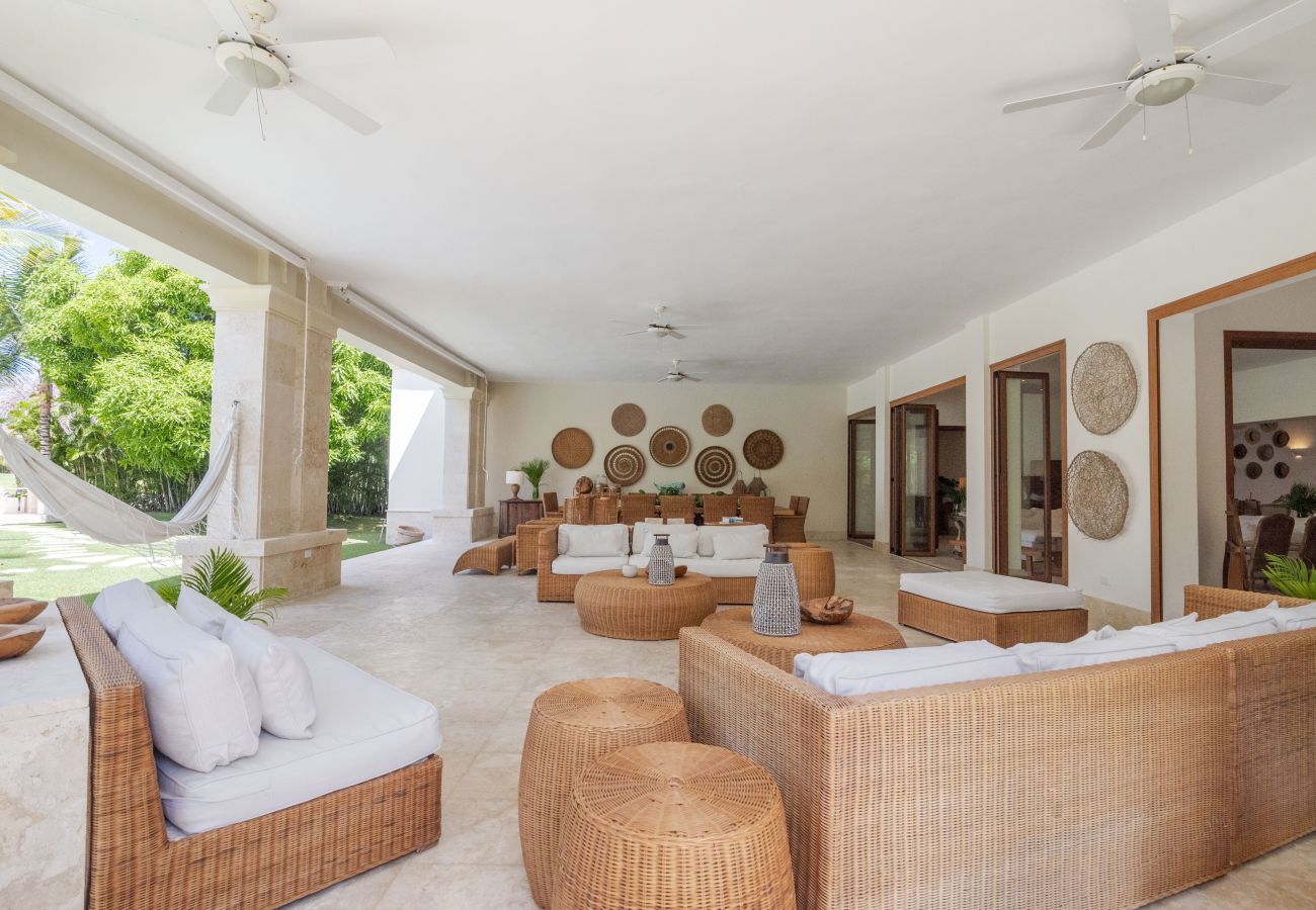 Villa en Punta Cana - Tortuga C41 - Colonial - Style Villa With Golf View