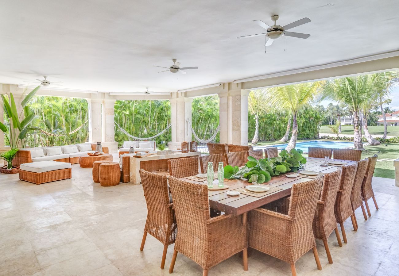 Villa en Punta Cana - Tortuga C41 - Colonial - Style Villa With Golf View
