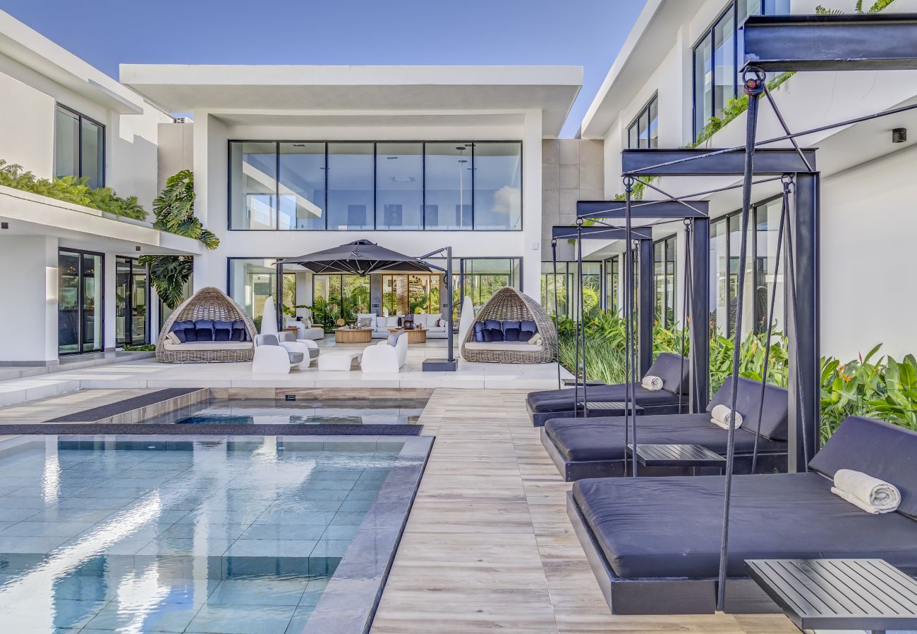 Villa en Punta Cana - Yarari Royale - Modern & Minimalistic Masterpiece