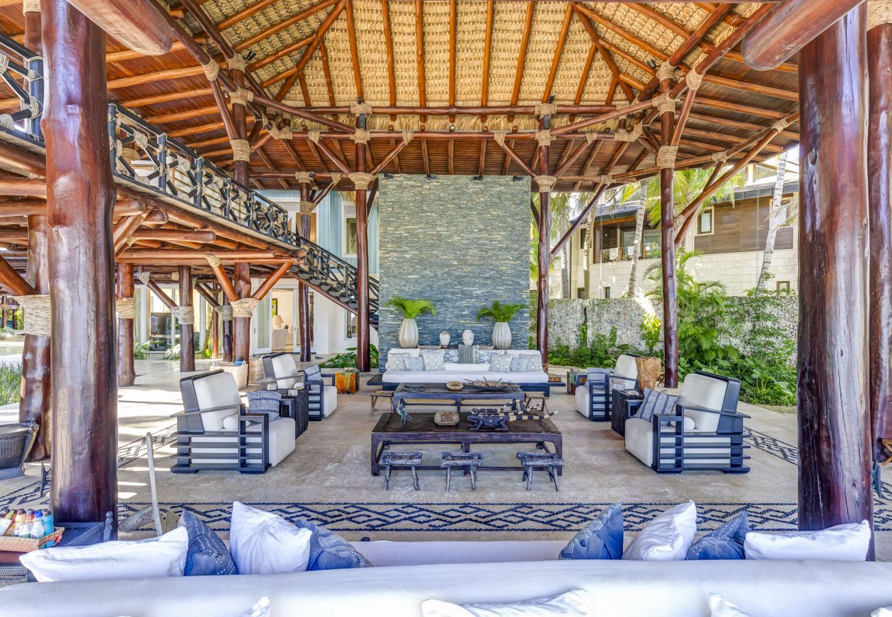 Villa en Punta Cana - Las Hamacas Stunning Beachfront Villa At Cap Cana