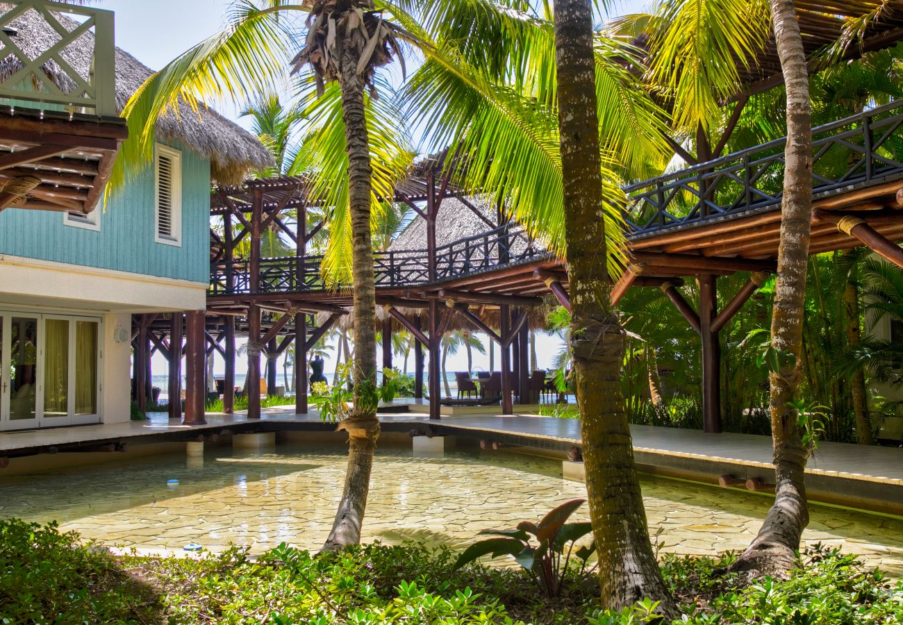 Villa en Punta Cana - Las Hamacas Stunning Beachfront Villa At Cap Cana