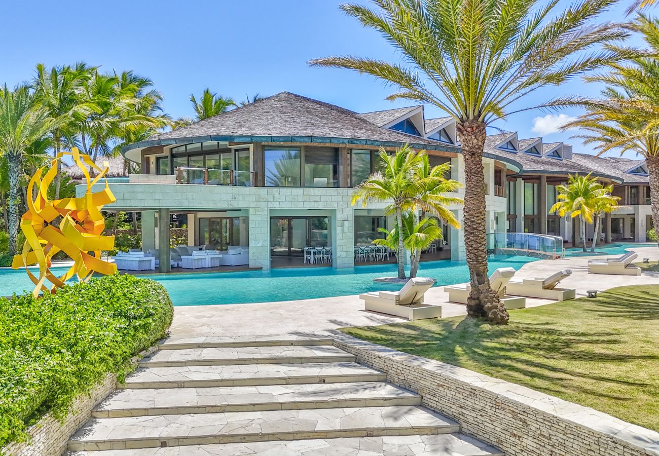 Villa en Punta Cana - Blue Oasis - Beachfront With Breathtaking Views 