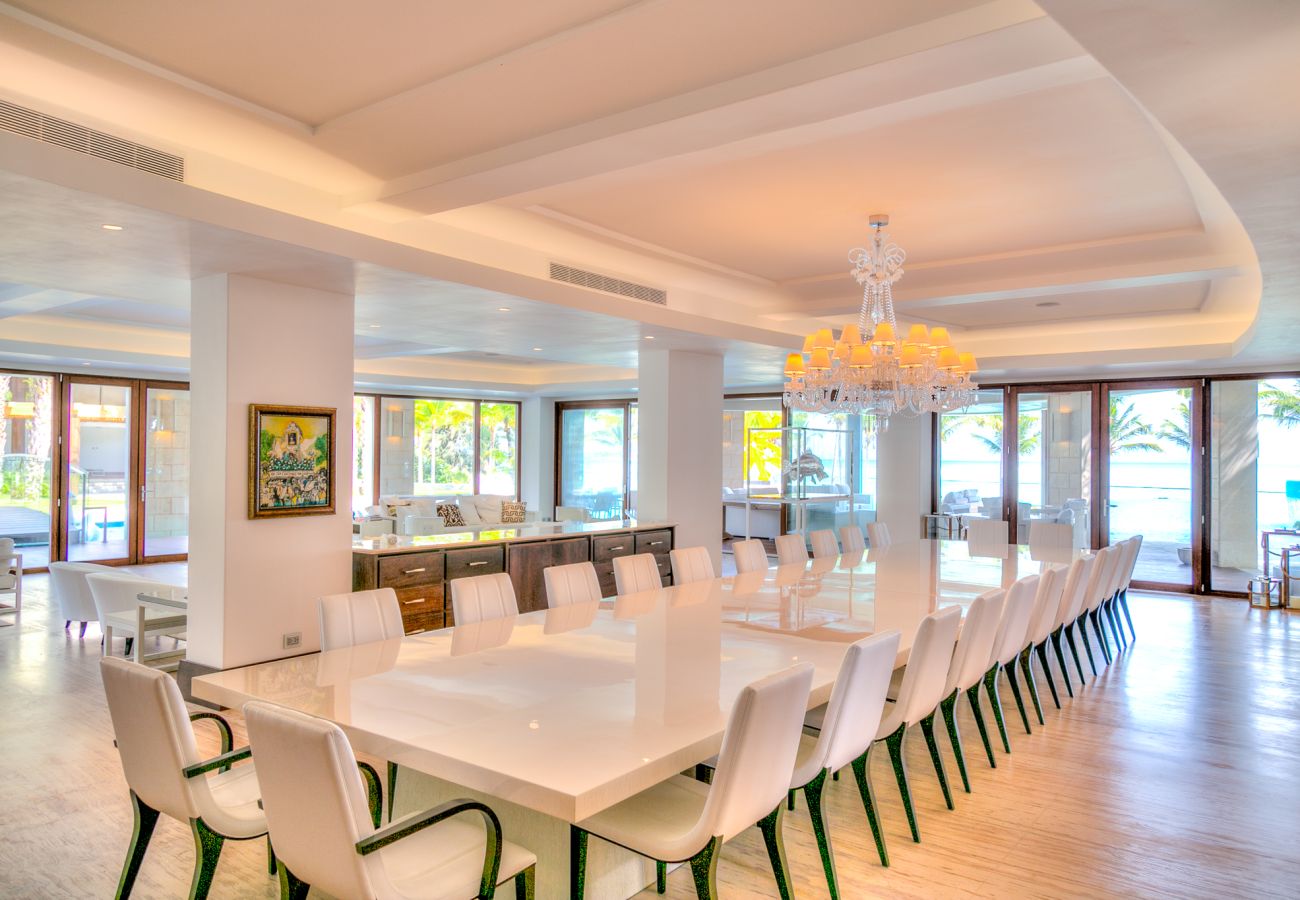 Villa en Punta Cana - Blue Oasis - Beachfront With Breathtaking Views 