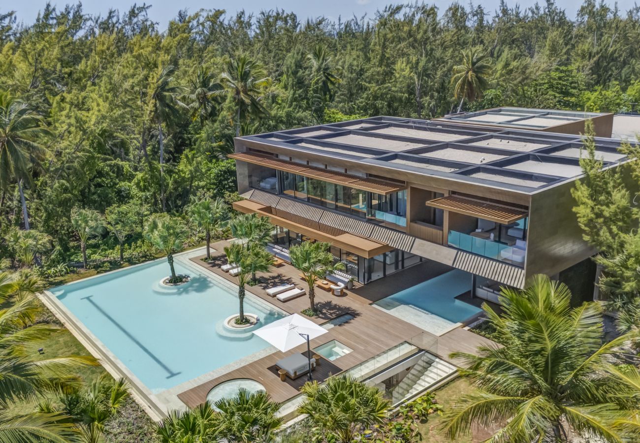 Villa en Punta Cana - Casa del Mar - Cap Cana Beachfront Masterpiece 