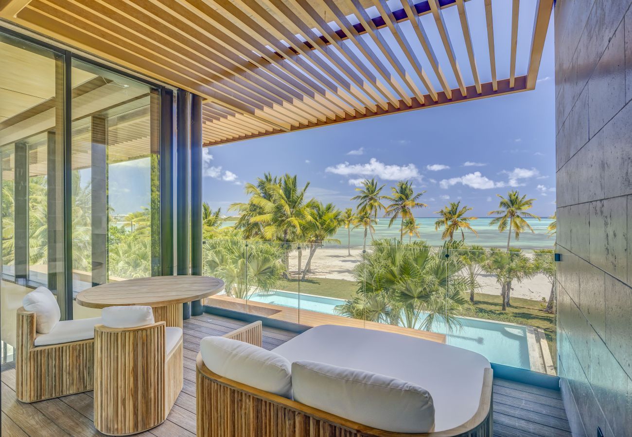 Villa en Punta Cana - Casa del Mar - Cap Cana Beachfront Masterpiece 