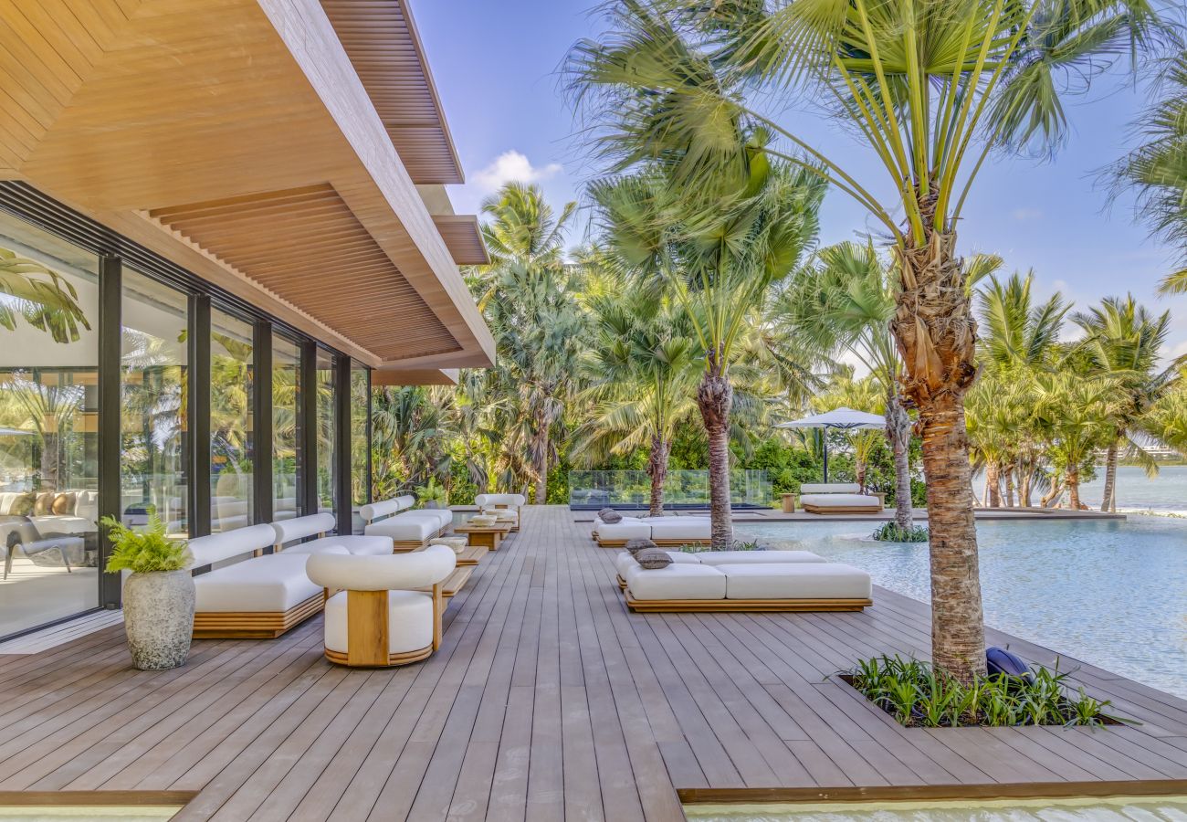 Villa en Punta Cana - Casa del Mar - Cap Cana Beachfront Masterpiece 