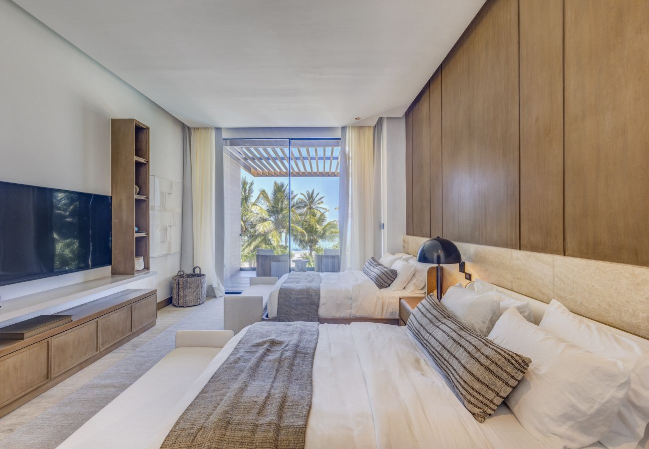 Villa en Punta Cana - Casa del Mar - Cap Cana Beachfront Masterpiece 