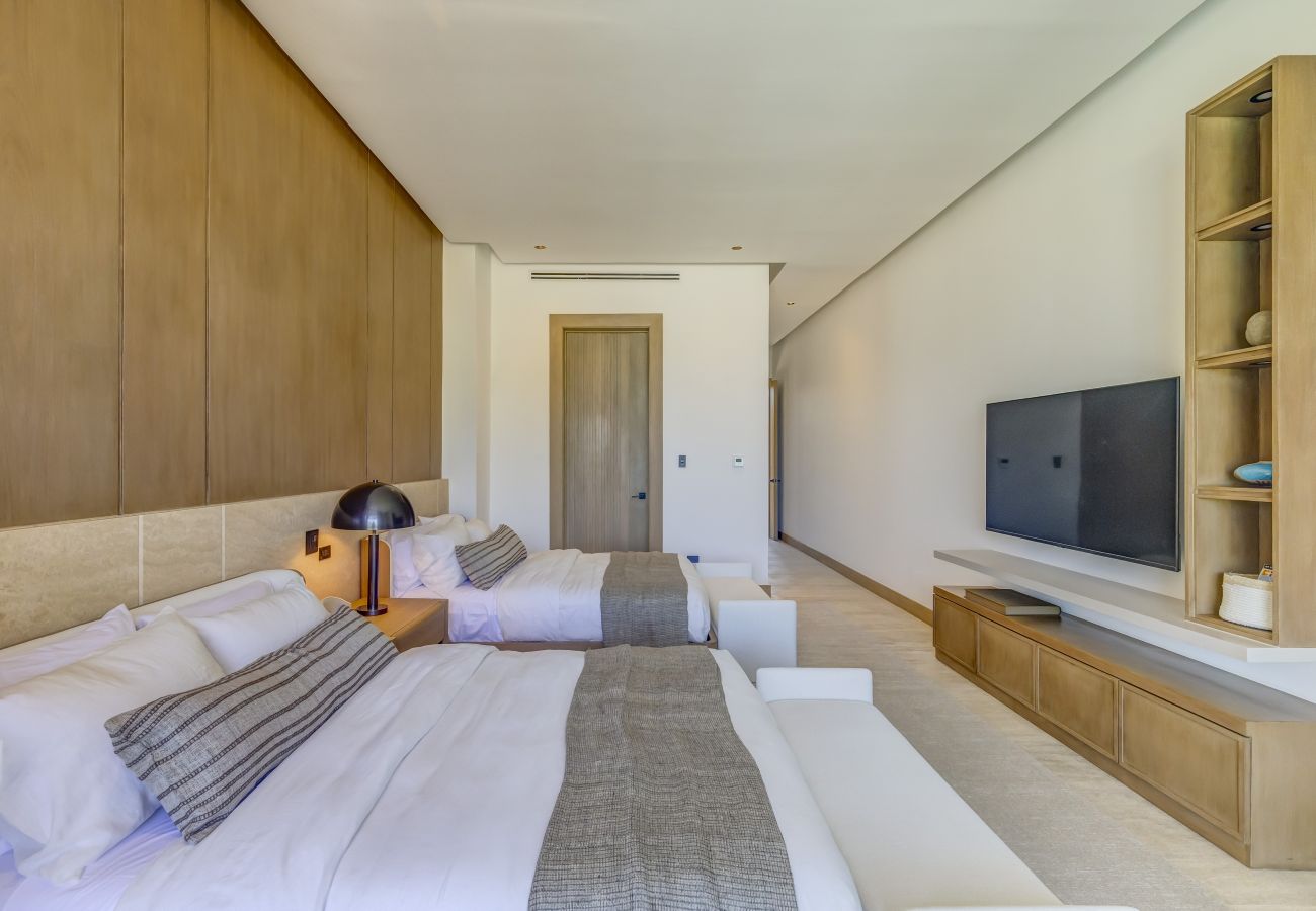 Villa en Punta Cana - Casa del Mar - Cap Cana Beachfront Masterpiece 