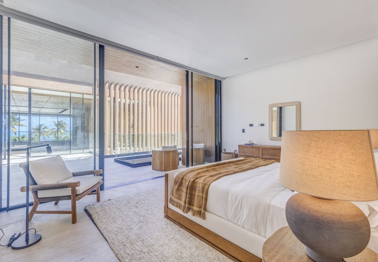 Villa en Punta Cana - Casa del Mar - Cap Cana Beachfront Masterpiece 