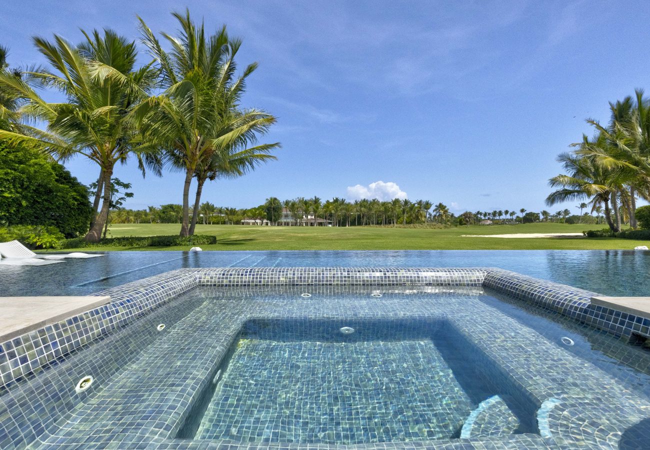 Villa en Punta Cana - Villa Mariposa | Luxury Golffront Villa in Punta Cana