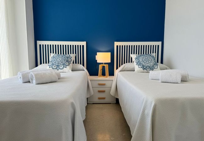 Apartment in Playa de Gandía - Beautiful condo in a gated and family complex close to the beach. Pool / Wifi / Gym / BBQ Apartment in Playa de Gandía - Beautiful condo in a gated and family complex close to the beach. Pool / Wifi / Gym / BBQ