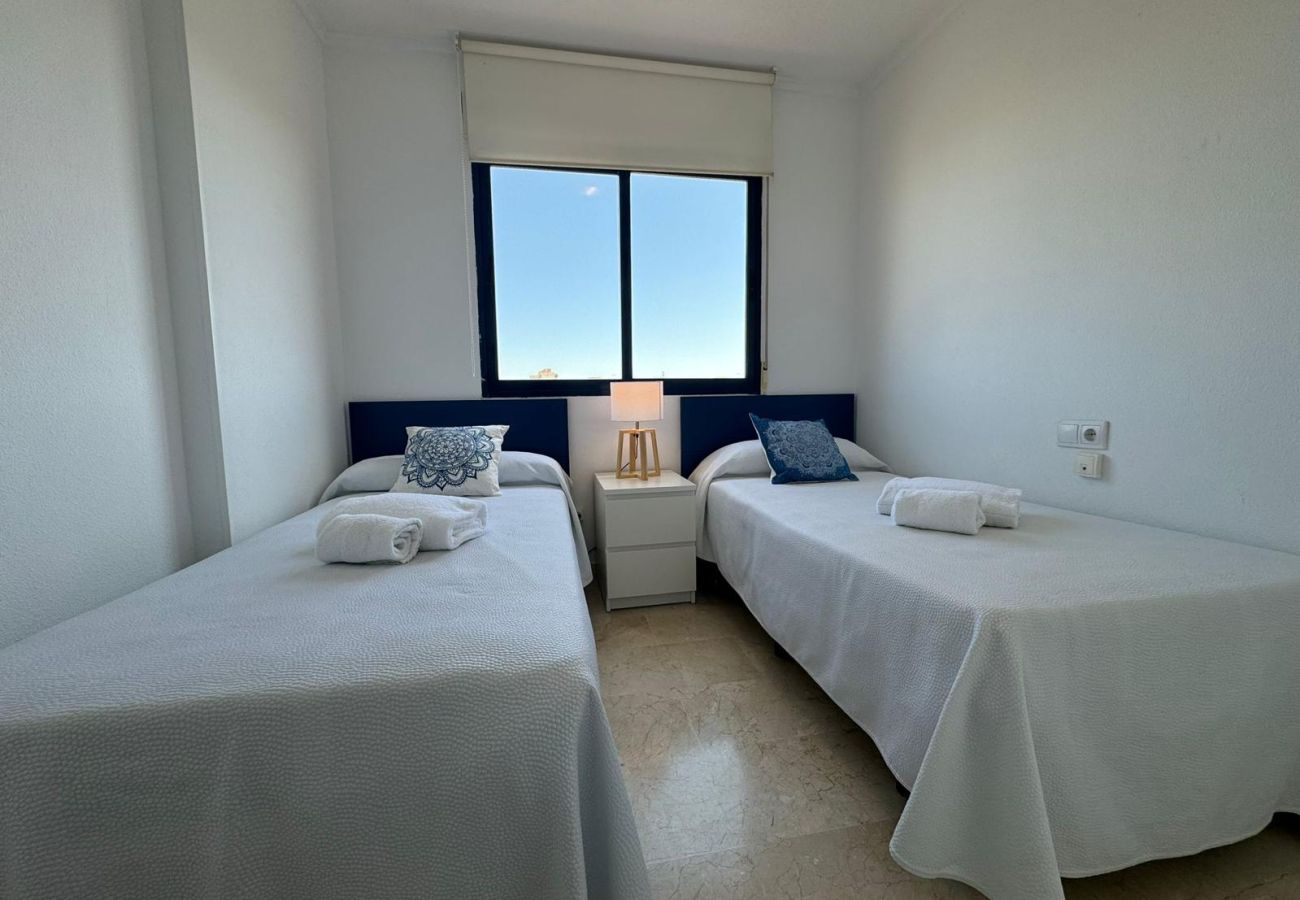 Apartment in Playa de Gandía - Beautiful condo in a gated and family complex close to the beach. Pool / Wifi / Gym / BBQ