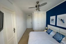 Apartment in Playa de Gandía - Beautiful condo in a gated and family complex close to the beach. Pool / Wifi / Gym / BBQ