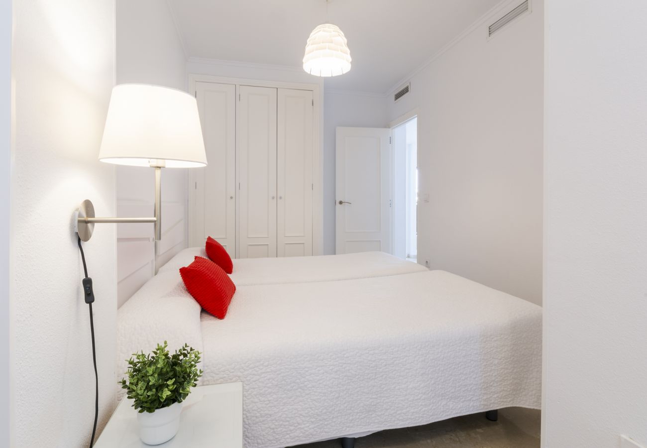 Apartment in Playa de Gandía - Beautiful condo family near to the beach. Pool / Wifi 