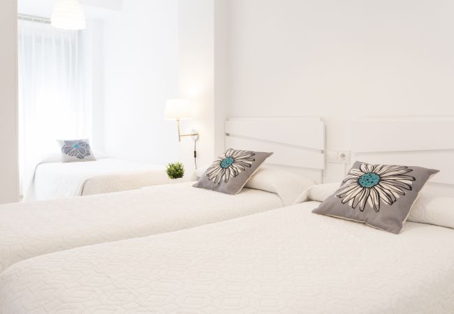 Apartment in Playa de Gandía - New Condo in the best Resort, Modern decoration Ideal for families. Apartment in Playa de Gandía - New Condo in the best Resort, Modern decoration Ideal for families.
