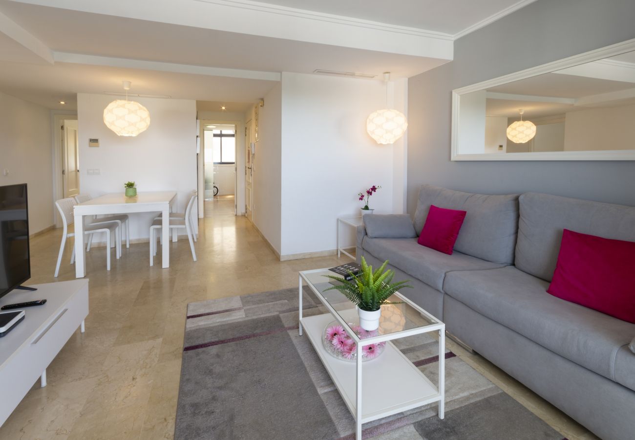 Apartment in Playa de Gandía - Condo with swimming pools, HEATING Swiming poo / FREE wifi / BBQ. Modern decoration Ideal for families.