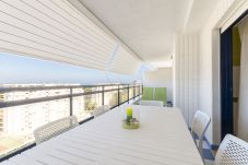 Apartment in Playa de Gandía - Beautiful condo in a gated and family complex close to the beach. HEATING Pool / FREE Wifi / Gym / BBQ