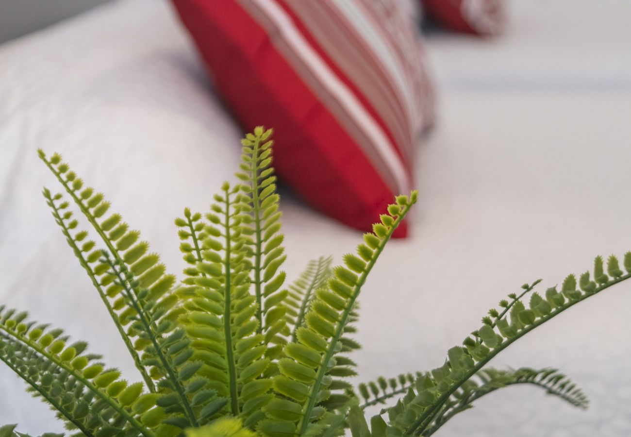 Apartment in Playa de Gandía - Condo with swimming pools / wifi / BBQ. Modern decoration Ideal for families.