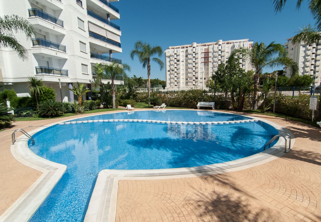 Apartment in Playa de Gandía - Condo decorated in modern style, Free Wifi, International channels, BBQ Apartment in Playa de Gandía - Condo decorated in modern style, Free Wifi, International channels, BBQ