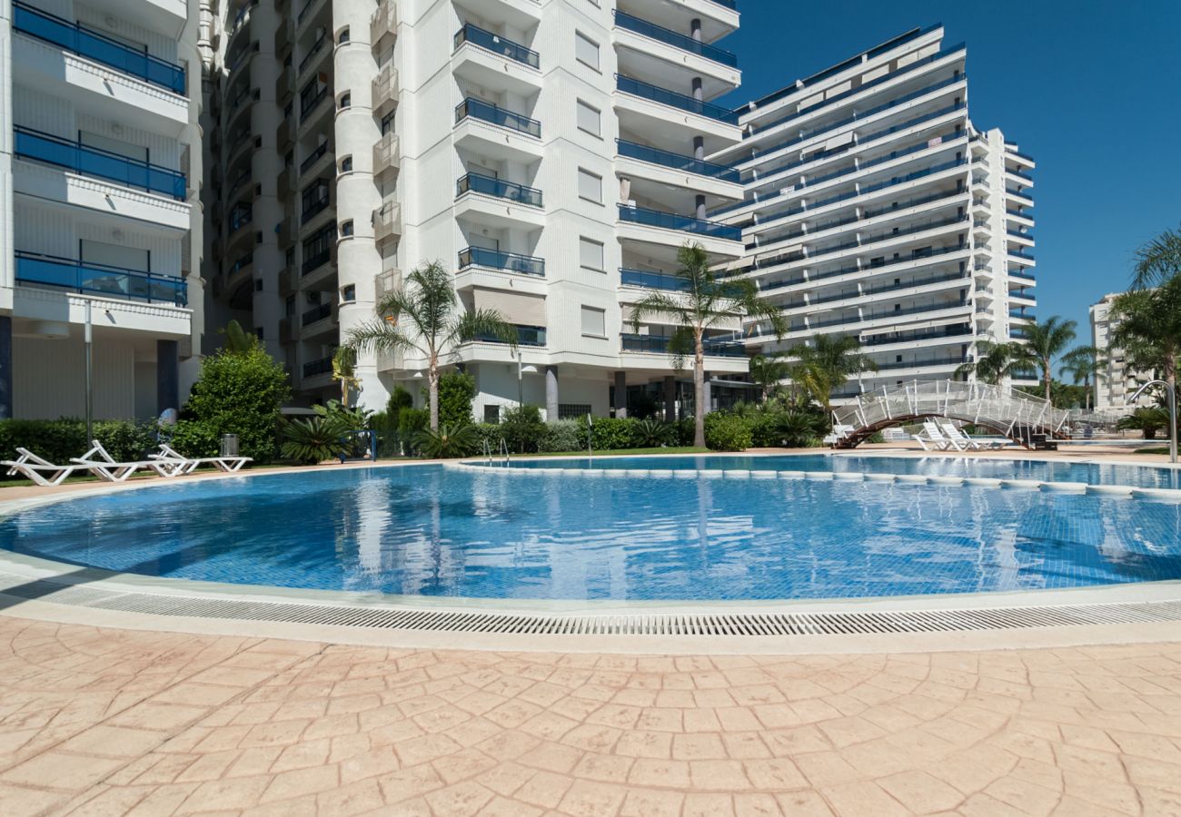 Apartment in Playa de Gandía - Condo decorated in modern style, Free Wifi, International channels, BBQ Apartment in Playa de Gandía - Condo decorated in modern style, Free Wifi, International channels, BBQ