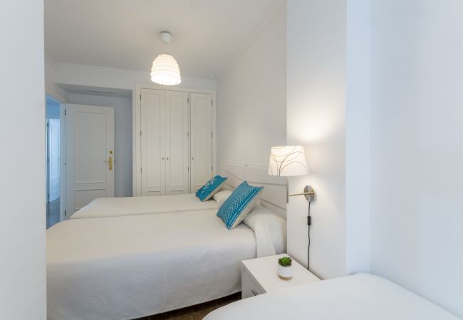 Apartment in Playa de Gandía - Beautiful condo family near to the beach. Pool / Free Wifi / Sauna/ Sunny terrace Apartment in Playa de Gandía - Beautiful condo family near to the beach. Pool / Free Wifi / Sauna/ Sunny terrace