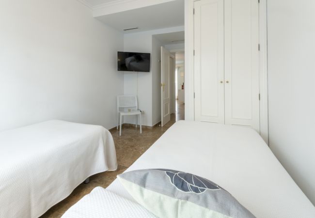 Apartment in Playa de Gandía - Beautiful condo family near to the beach. Pool / Free Wifi / Sauna/ Sunny terrace Apartment in Playa de Gandía - Beautiful condo family near to the beach. Pool / Free Wifi / Sauna/ Sunny terrace