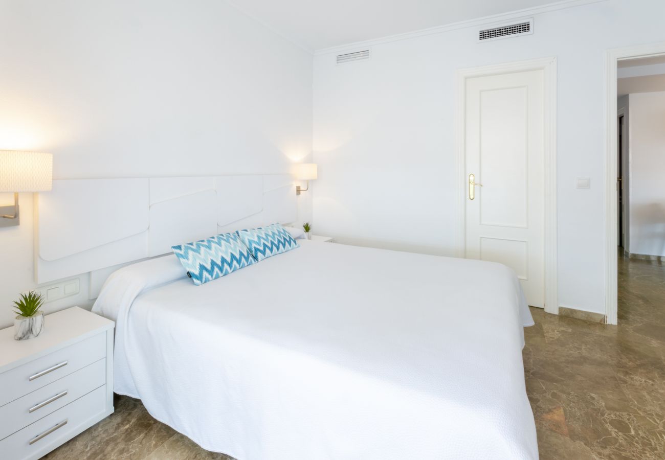 Apartment in Playa de Gandía - Beautiful condo family near to the beach. Pool / Free Wifi / Sauna/ Sunny terrace