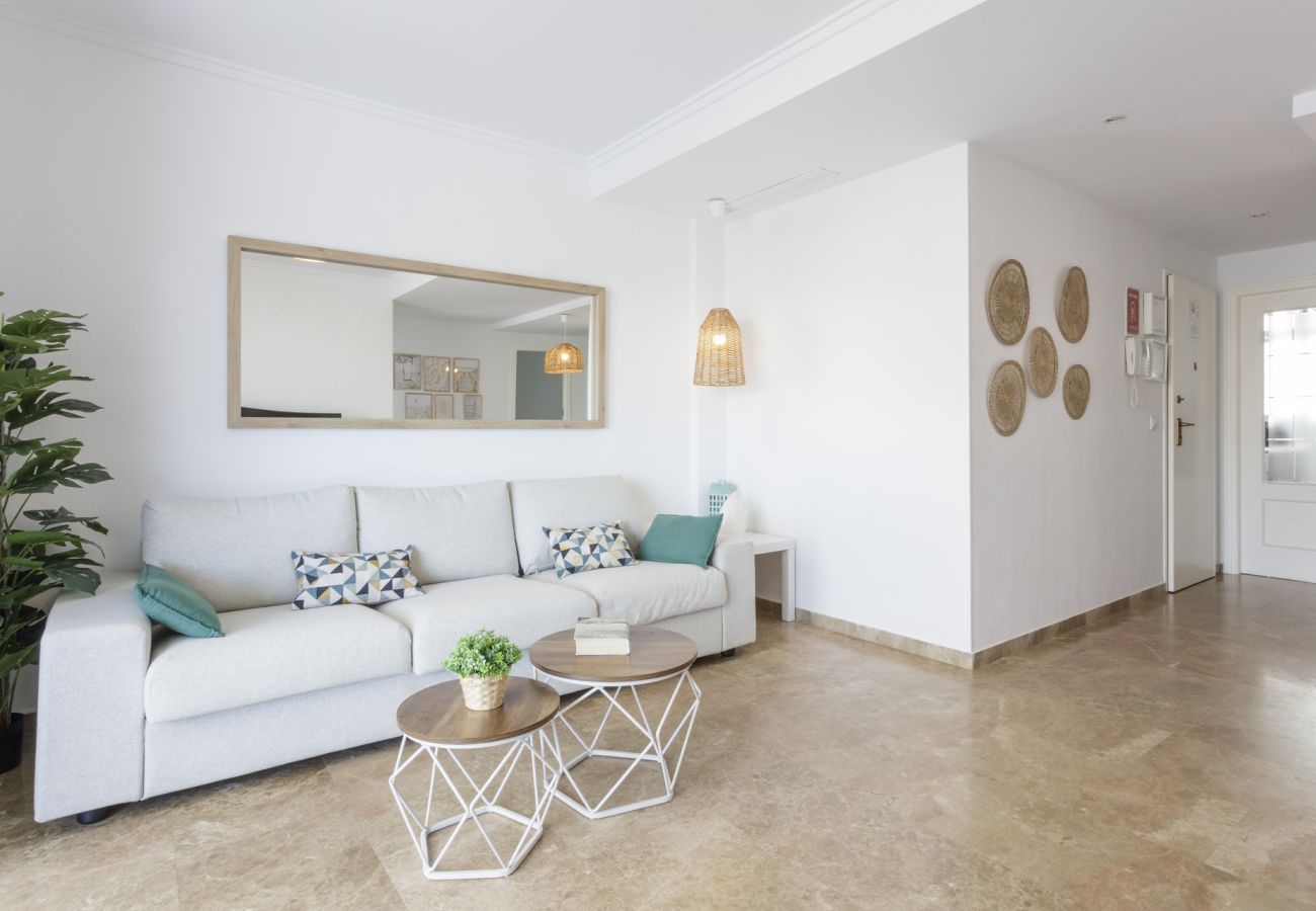 Apartment in Playa de Gandía - Amazing modern style condo, wifi free, interantional channels, heating swimming pool, children's area, BBQ - only families