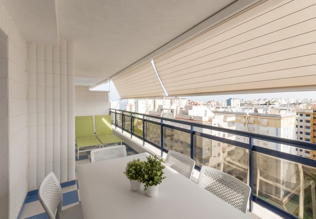 Apartment in Playa de Gandía - Apartment with modern decoration. Ideal for families. Apartment in Playa de Gandía - Apartment with modern decoration. Ideal for families.